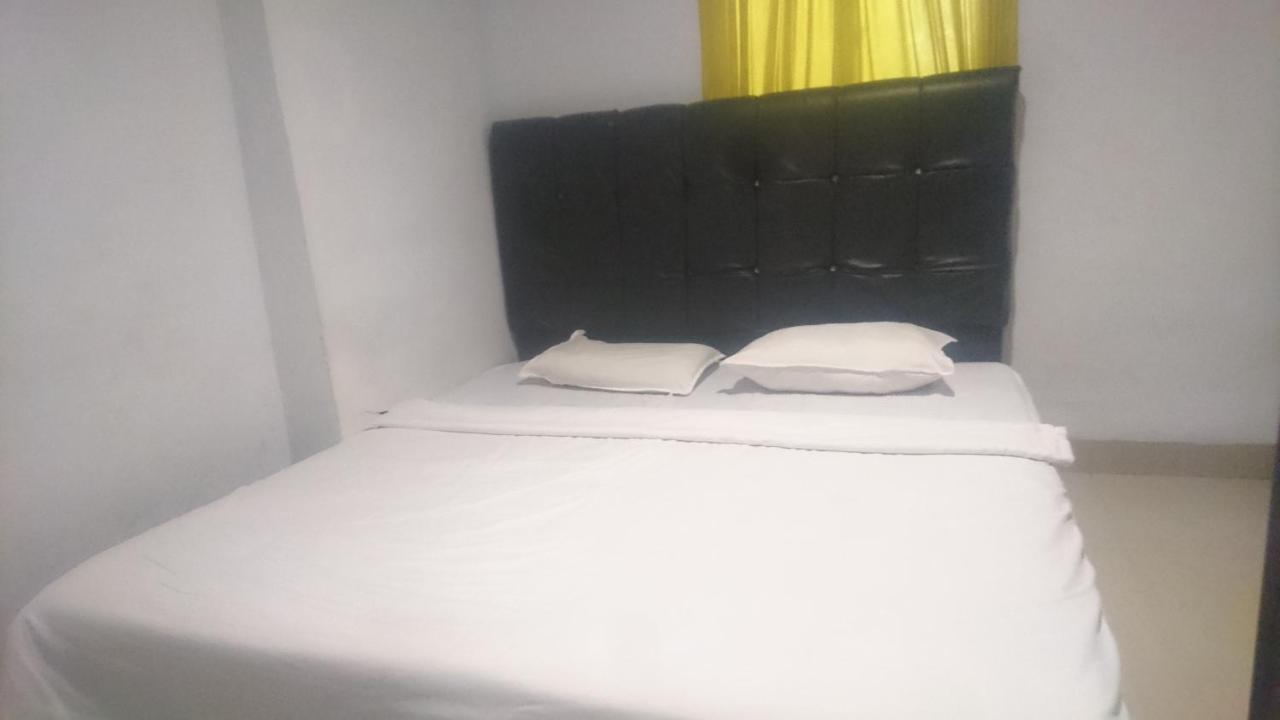 Sz Nine One Hotel Medan Exterior foto